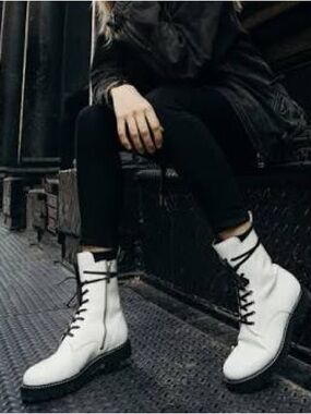 Dr Martend White Leather Lace-Up Boots with Yellow Stitching